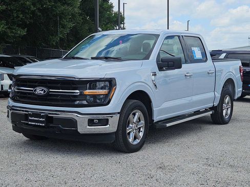 Used 2025 Ford F150 XLT w/ Equipment Group 301A Standard RWD image 10