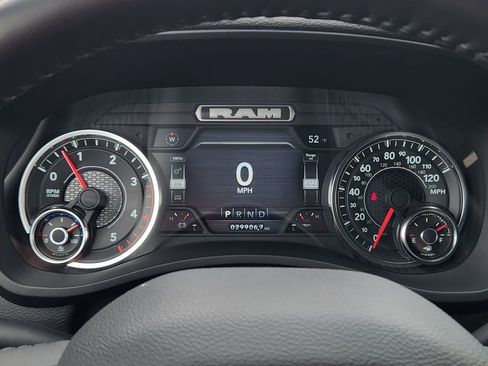 Used 2024 RAM 2500 Laramie w/ Night Edition AWD/4WD image 18