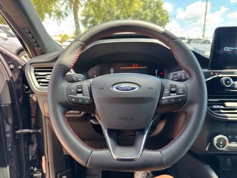 Used 2025 Ford Escape ST-Line FWD image 23