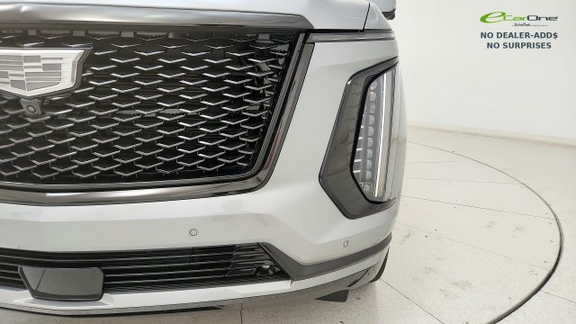 Used 2026 Cadillac Escalade Platinum Sport w/ LPO, ONYX Package AWD/4WD image 26
