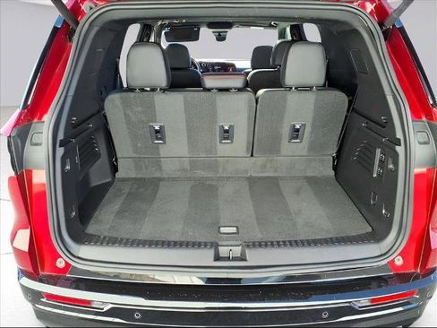 Used 2024 Chevrolet Traverse RS w/ LPO, Floor Liner Package image 24