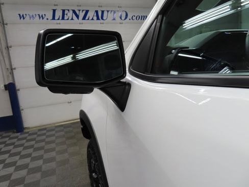 Used 2023 Chevrolet Silverado 1500 ZR2 image 75