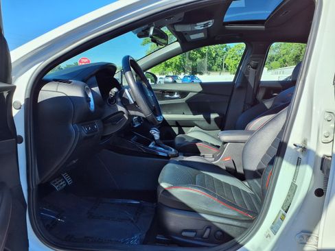 Used 2023 Kia Forte GT w/ GT2 Package FWD image 22