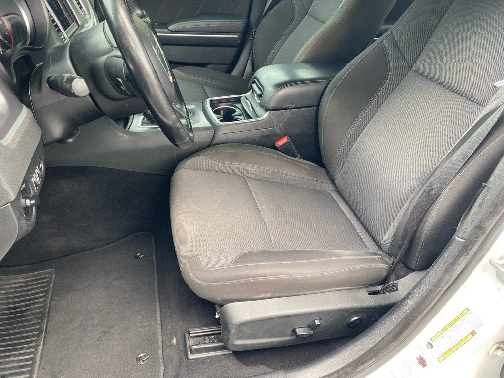 Used 2020 Dodge Charger SXT RWD image 31