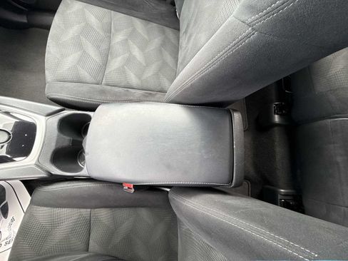 Used 2014 Nissan Rogue SV w/ SV Premium Package FWD image 22