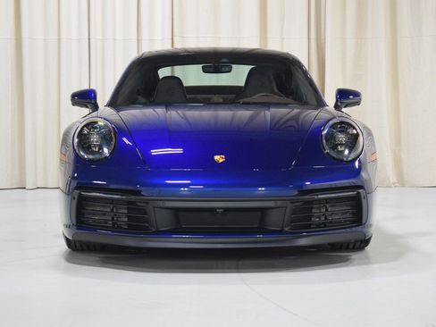Used 2023 Porsche 911 Carrera S w/ Sport Package image 9