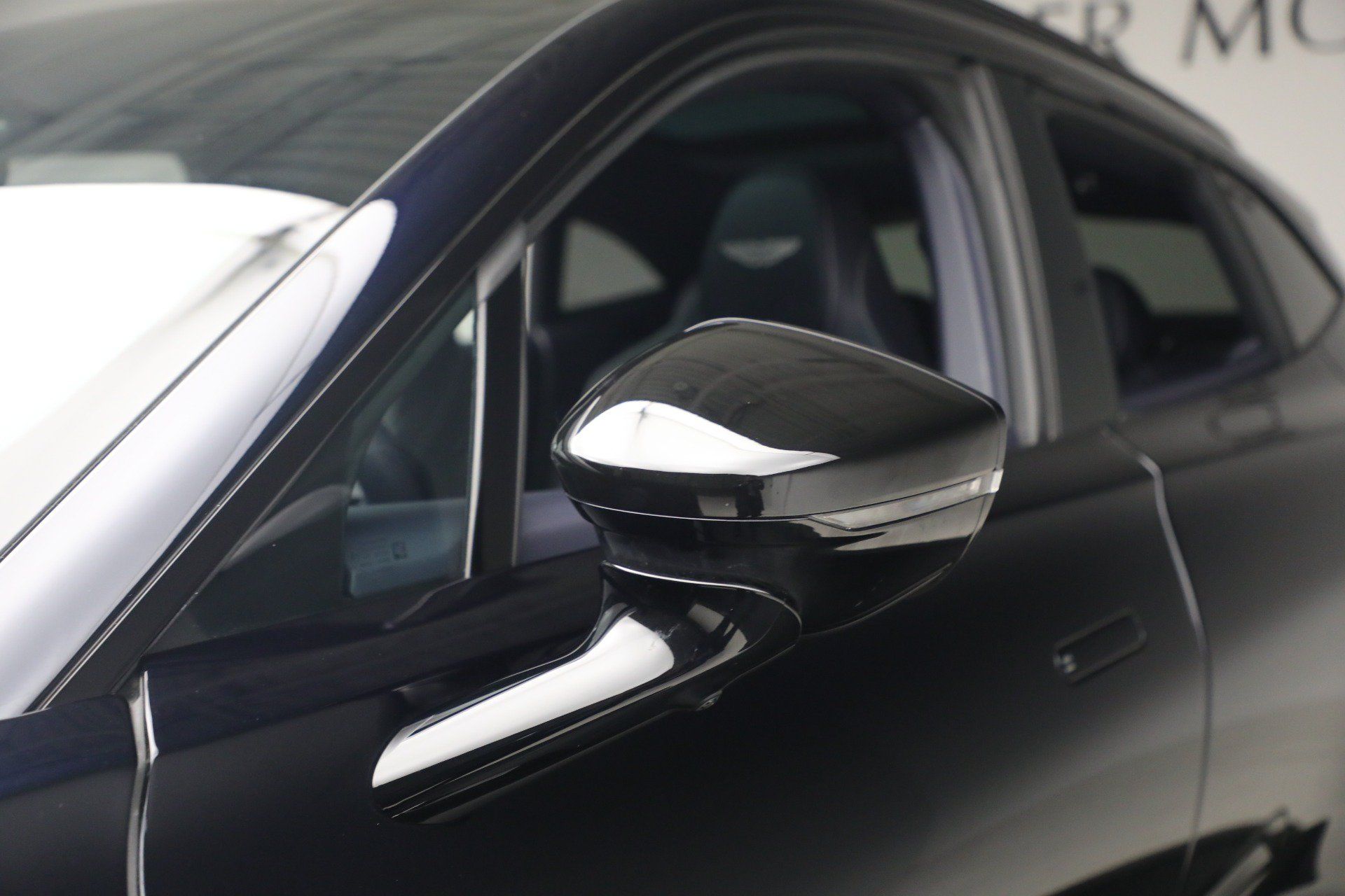 Used 2025 Aston Martin DBX 707 AWD/4WD image 30