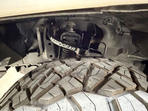 Used 2004 Toyota Land Cruiser image 24