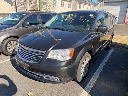 Used 2015 Chrysler Town & Country Touring w/ Driver Convenience Group