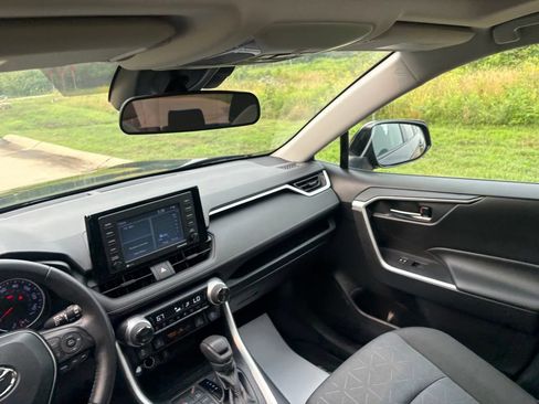 Used 2020 Toyota RAV4 XLE w/ Convenience Package AWD/4WD image 47