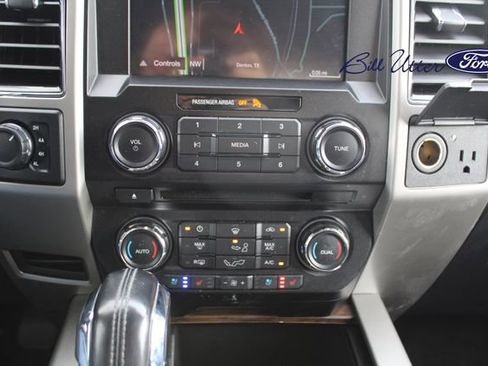 Used 2018 Ford F150 Lariat image 18