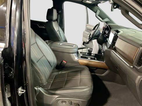 Used 2022 Chevrolet Silverado 1500 High Country w/ High Country Premium Package image 30