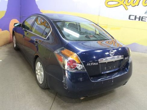 Used 2010 Nissan Altima 2.5 S FWD image 6