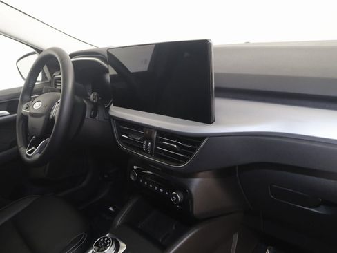 Used 2023 Ford Escape Platinum image 39