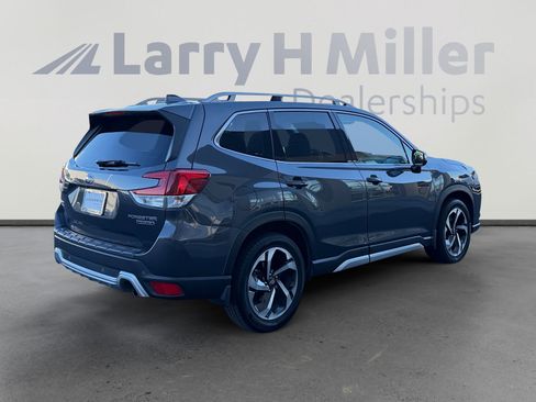 Used 2022 Subaru Forester Touring w/ Popular Package #3 AWD/4WD image 5