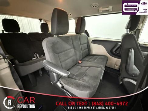 Used 2019 Dodge Grand Caravan SE image 38