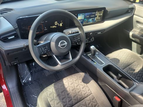 Certified 2025 Nissan Kicks SV FWD image 15