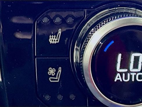 New 2026 Toyota Highlander Limited AWD/4WD image 18