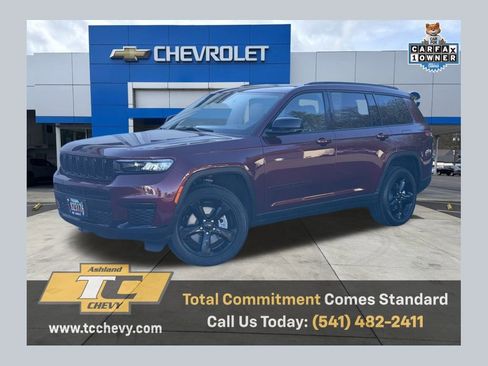 Used 2025 Jeep Grand Cherokee L Altitude image 1