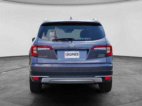 Used 2022 Honda Pilot Touring image 9