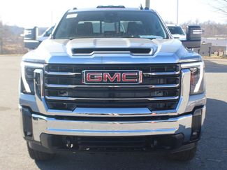 New 2026 GMC Sierra 2500 SLE video 2