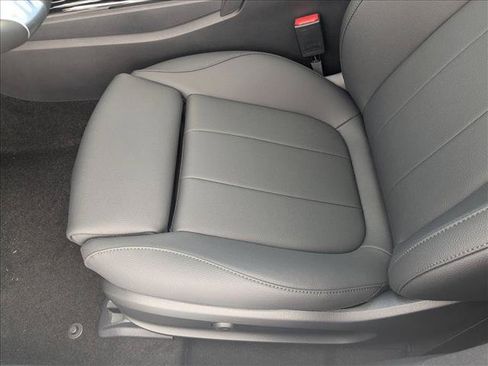 Used 2026 Mercedes-Benz CLA 250 image 4