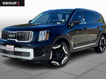 Used 2024 Kia Telluride EX w/ EX Captain's Chair Package