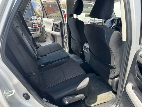 Used 2012 Toyota 4Runner SR5 w/ Convenience Pkg AWD/4WD image 10