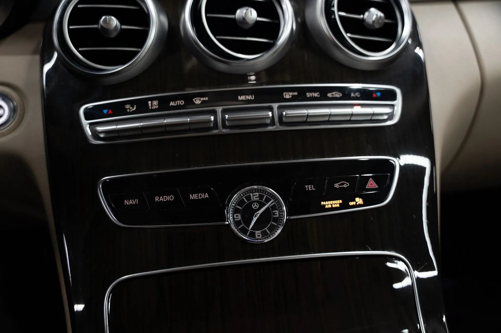 Used 2019 Mercedes-Benz C 300 Sedan image 34