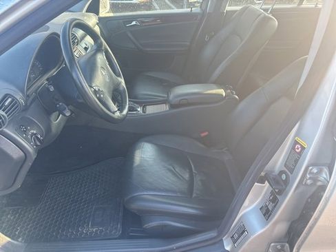 Used 2004 Mercedes-Benz C 320 4MATIC Sedan image 13