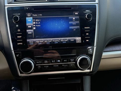 Used 2018 Subaru Outback 2.5i Limited image 19