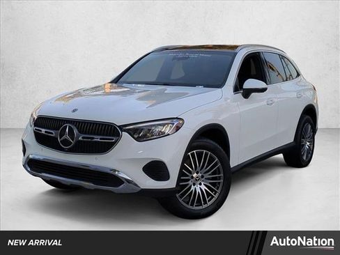 Used 2026 Mercedes-Benz GLC 300 GLC 300 image 1