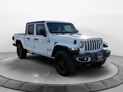 Used 2023 Jeep Gladiator Overland
