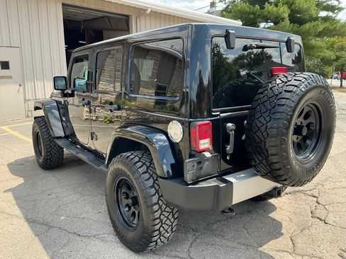 Used 2014 Jeep Wrangler Unlimited Sahara w/ Katzin Premium Leather Group AWD/4WD image 6