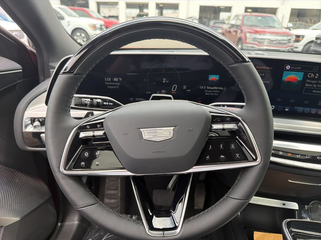 Used 2024 Cadillac Lyriq Luxury AWD/4WD image 30