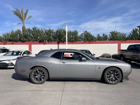 Used 2016 Dodge Challenger R/T Scat Pack image 3