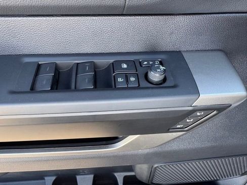 Used 2022 Toyota Tundra Limited image 17