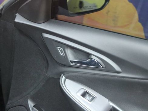 Used 2022 Chevrolet Malibu RS FWD image 11