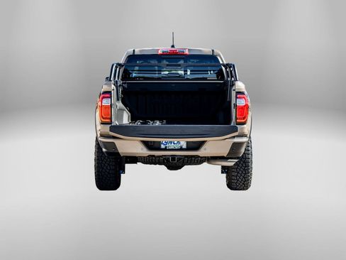 Used 2024 GMC Canyon AT4X image 7