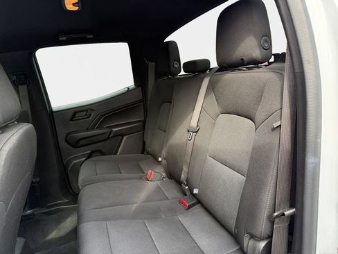 Used 2024 Chevrolet Colorado W/T AWD/4WD image 19