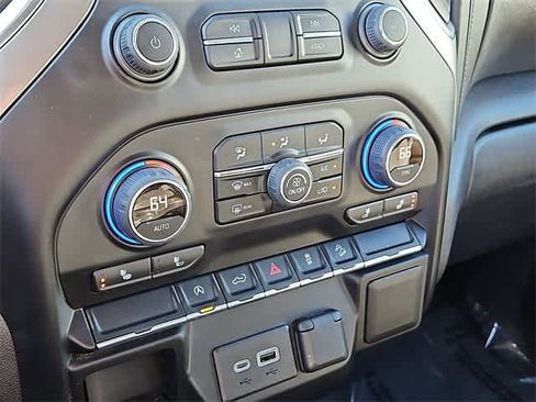 Used 2021 Chevrolet Silverado 1500 RST image 23