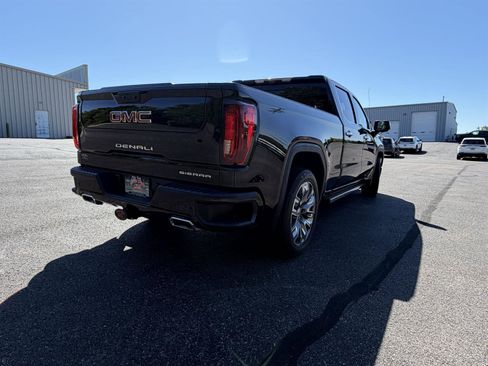 Used 2023 GMC Sierra 1500 Denali w/ Denali Reserve Package AWD/4WD image 16