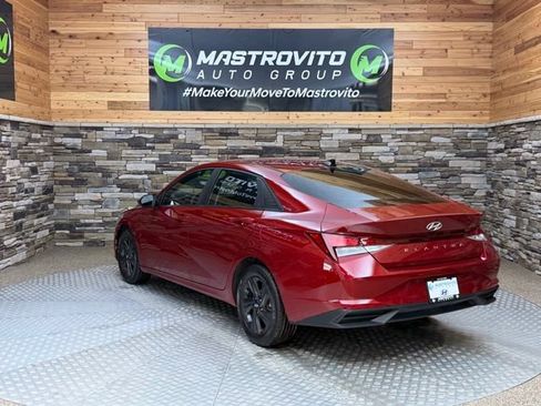 Used 2023 Hyundai Elantra SEL w/ Cargo Package FWD image 7