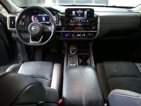 Used 2023 Nissan Pathfinder Platinum image 20