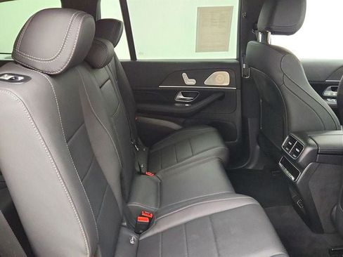 Used 2025 Mercedes-Benz GLS 450 4MATIC image 23