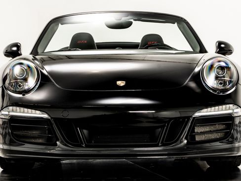 Used 2016 Porsche 911 Cabriolet image 4