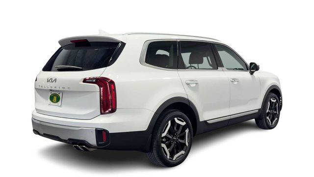 Used 2023 Kia Telluride S FWD image 2