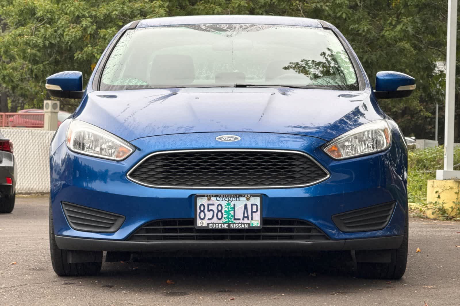 Used 2018 Ford Focus SE w/ Cold Weather Package FWD image 10