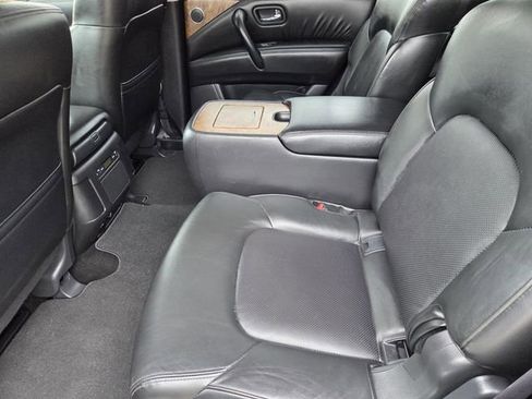 Used 2022 Nissan Armada SL w/ Captain's Chairs Package AWD/4WD image 29