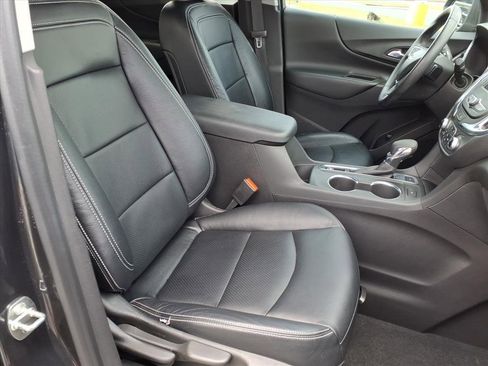 Used 2022 Chevrolet Equinox LT image 18